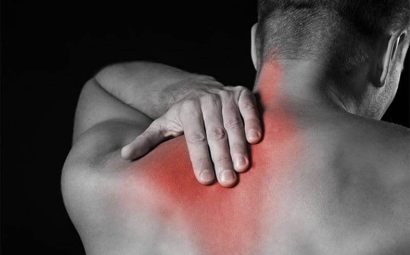 làm gì khi bị thoát vị đĩa đệm cổ