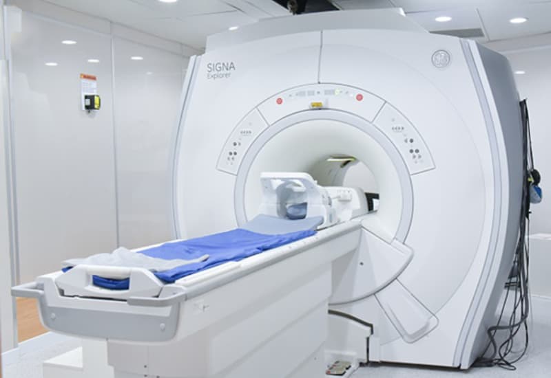 định khu tổn thương nhồi máu não