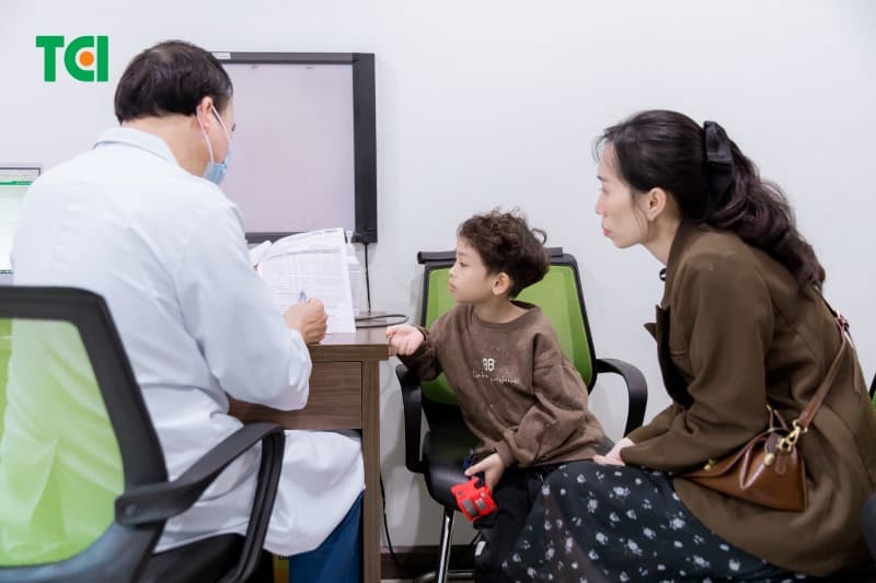 dấu hiệu ung thư tuyến giáp ở trẻ em