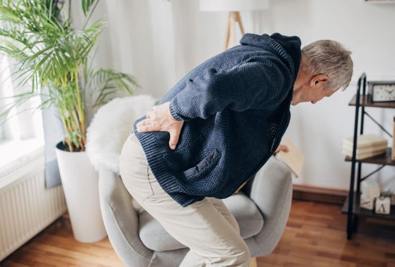 bệnh đau lưng ở người trung niên