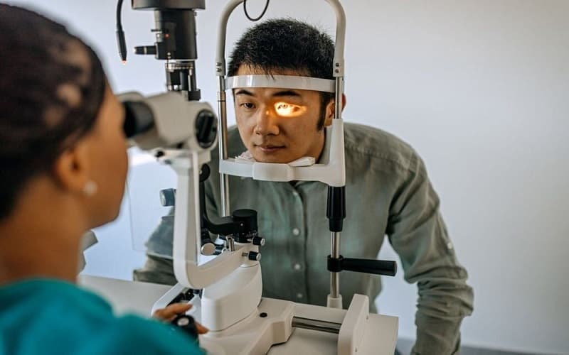 mắt của người suy thận