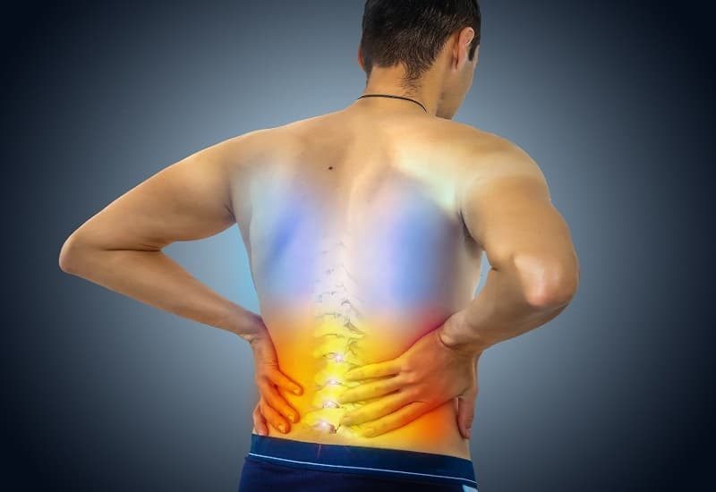 bị đau lưng dưới gần mông ở nam giới