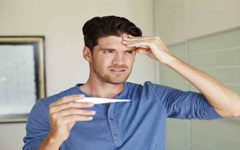 hiện tượng sốt co giật ở người lớn