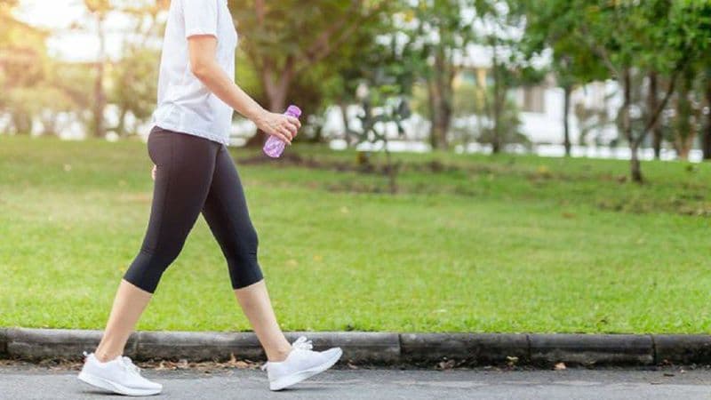 thoát vị đĩa đệm có nên đi bộ không