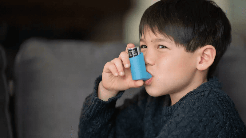 trẻ bị hen phế quản bao lâu thì khỏi
