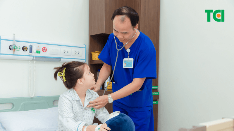 trẻ bị hen phế quản bao lâu thì khỏi