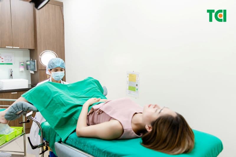 u nang buồng trứng xoắn có nguy hiểm không