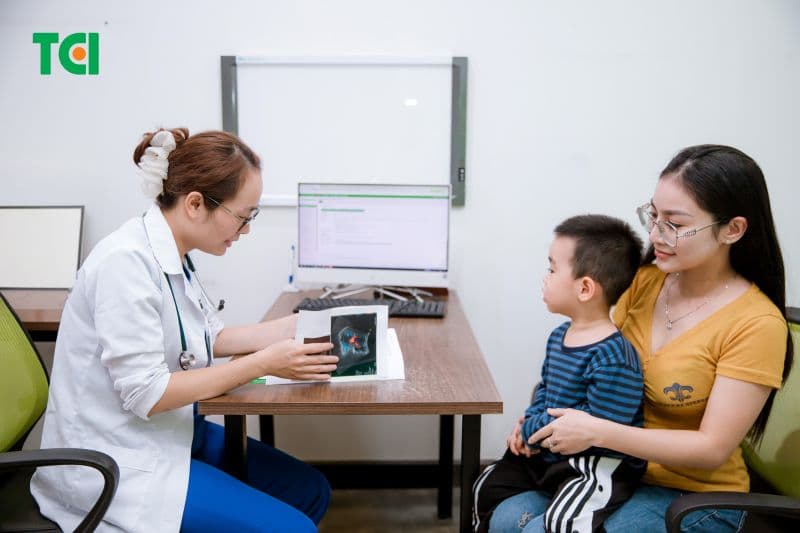 viêm tuyến giáp trẻ em