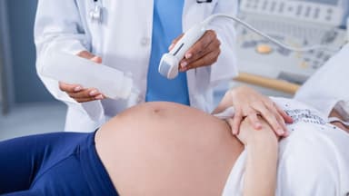 Mách chị em bác sĩ sản phụ khoa giỏi tại Linh Đàm được đánh giá cao
