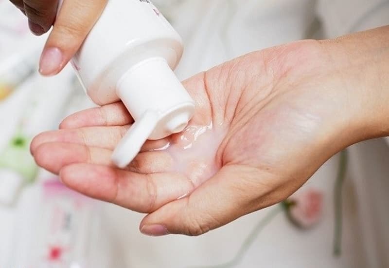 đang cho con bú bị viêm phụ khoa