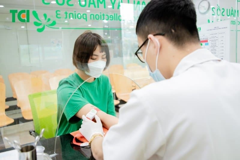 Khám sức khỏe xin việc có cần nhịn ăn không?