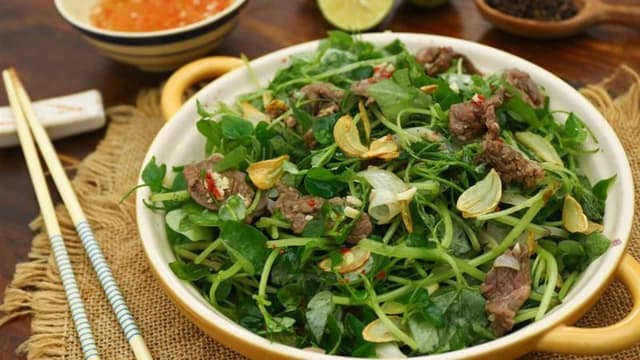Suy thận ăn rau càng cua được không?