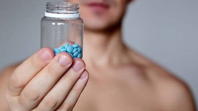 Các loại thuốc chữa xuất tinh sớm và thuốc bôi kéo dài thời gian quan hệ cho nam