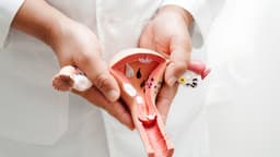 Sau triệt sản nữ có kinh nguyệt không?