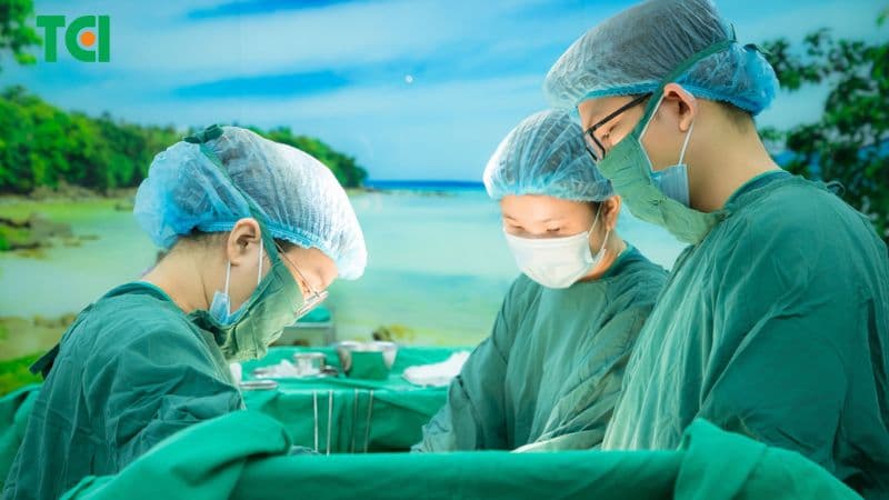 Có nên triệt sản nữ khi sinh mổ? 