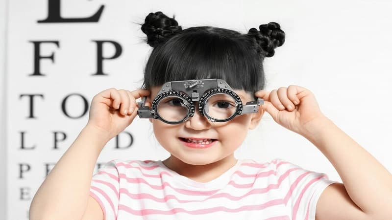 bác sĩ đo kính mắt ở Xuân Phương