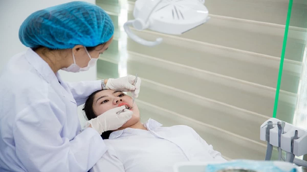 Bác sĩ răng hàm mặt giỏi ở Yên Hòa: Chăm sóc sức khỏe răng miệng hiệu quả