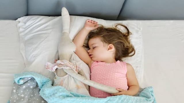Bé ngủ ngáy có sao không? Vì sao không nên chủ quan khi tình trạng kéo dài