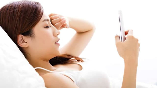 Cách trị mờ mắt sau sinh