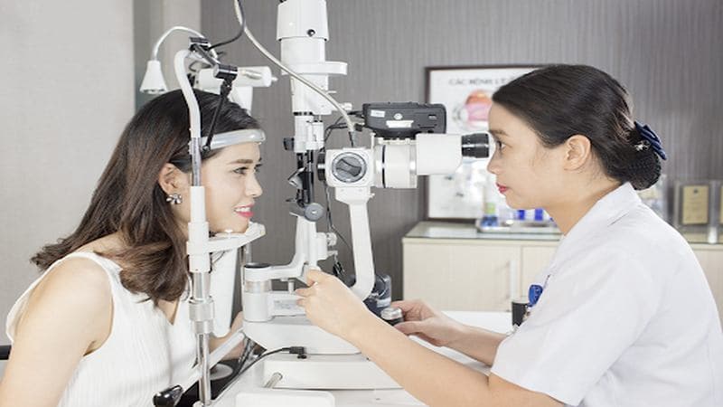 bác sĩ đo kính mắt ở Yên Hoà