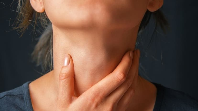 Nang thùy phải và trái tuyến giáp 5mm có nguy hiểm?
