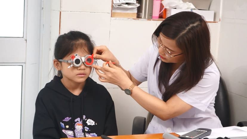 Địa chỉ khám và cắt kính mắt ở Hà Đông đáng tin cậy