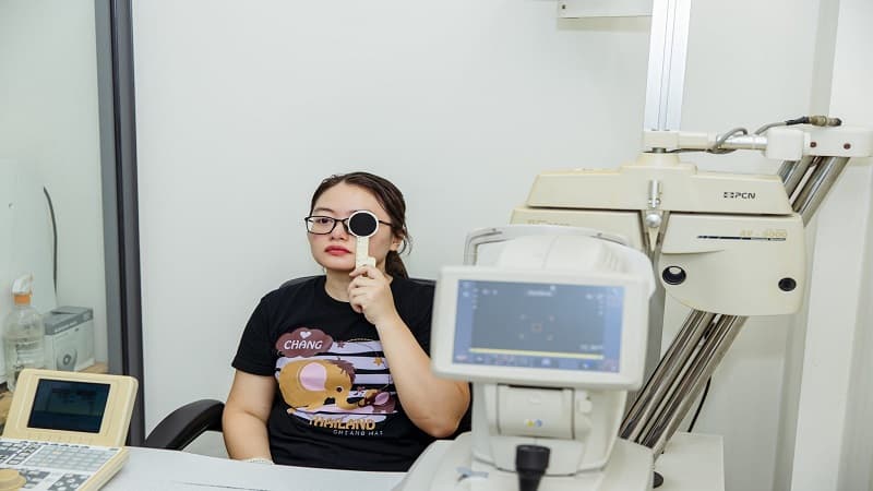 kính mắt ở Đại Mỗ