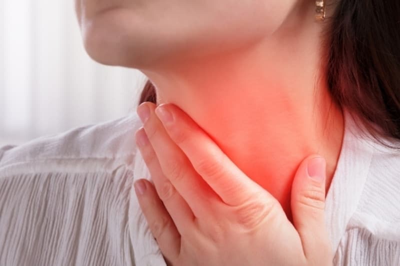 dấu hiệu ung thư vòm họng nữ