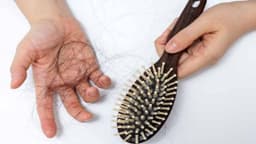 Bị suy thận có rụng tóc không?