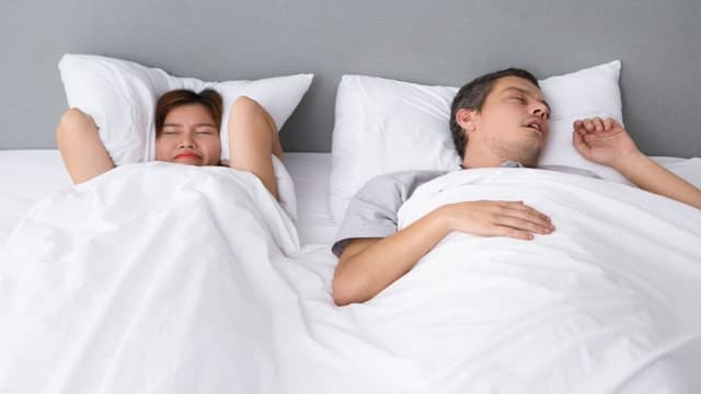 Nguyên nhân đàn ông ngủ ngáy là gì?