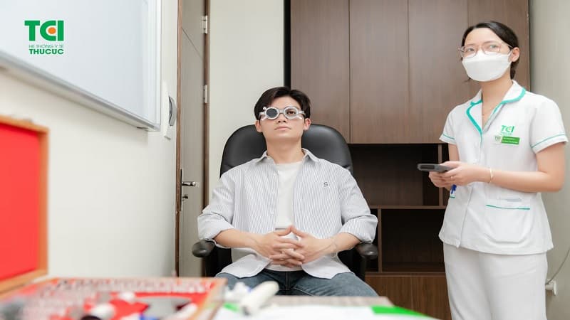 bác sĩ đo kính mắt ở Cầu Giấy