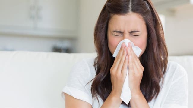 Giải đáp vấn đề: Bị viêm mũi dị ứng có tự khỏi không?