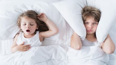 Trẻ 6 tuổi ngủ ngáy có sao không? Ảnh hưởng đến hô hấp, giấc ngủ và sự phát triển