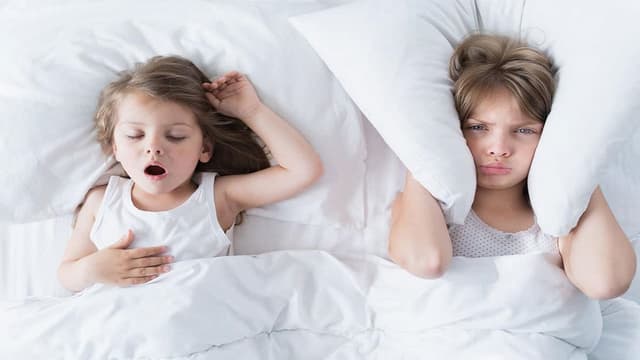 Trẻ 6 tuổi ngủ ngáy có sao không? Ảnh hưởng đến hô hấp, giấc ngủ và sự phát triển