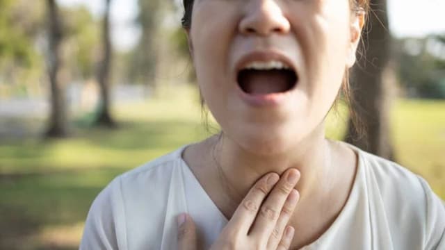 Các triệu chứng ung thư tuyến giáp ở nữ