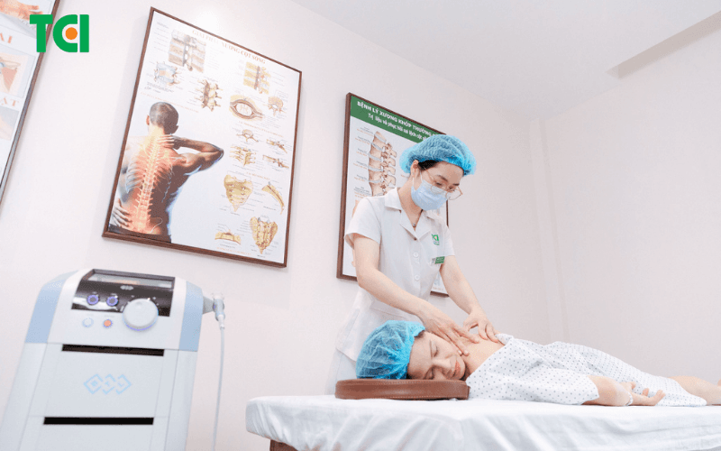 Tận hưởng sự nhẹ nhõm và thư giãn tuyệt đối với liệu pháp xoa bóp trị liệu chuẩn y khoa