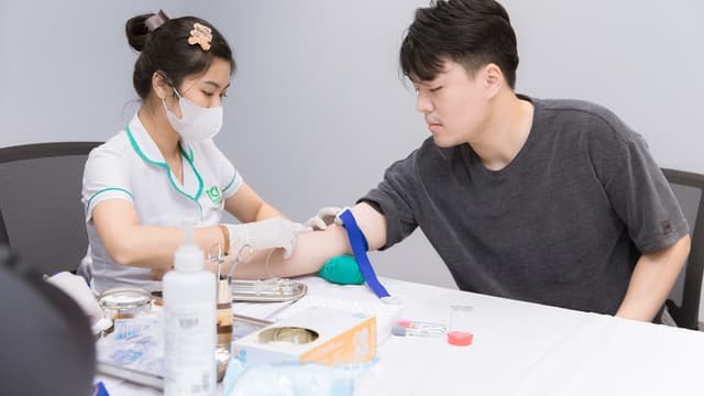 Tổ chức khám sức khỏe định kỳ cho nhân viên đúng quy định