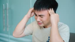 Nguyên nhân đau đầu kéo dài và dấu hiệu nhận biết