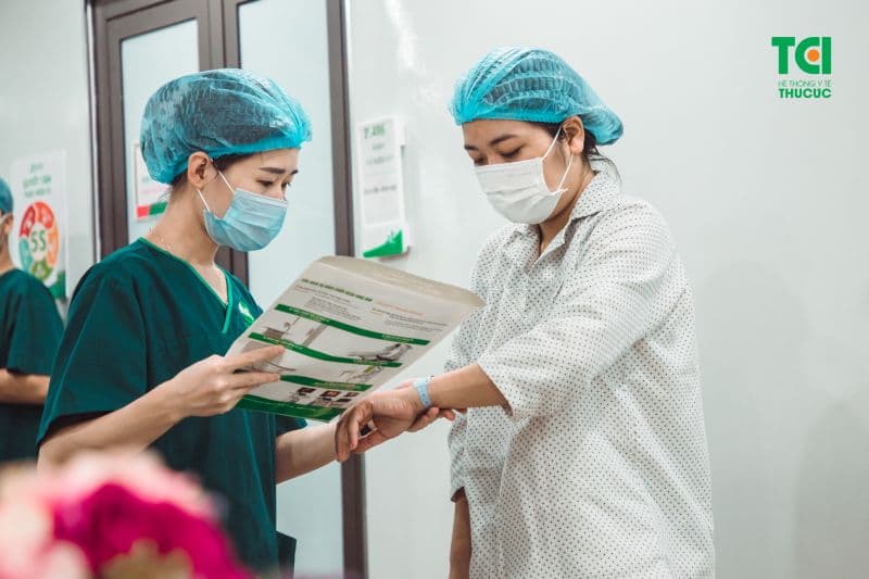 Hồ sơ điều trị trước đây là cơ sở giúp bác sĩ theo dõi diễn biến và hạn chế lặp lại chỉ định không cần thiết