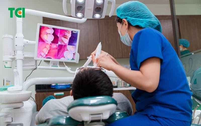 Khám răng hàm mặt với bác sĩ giỏi rất quan trọng