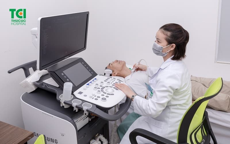 Bác sĩ có chuyên môn phù hợp giúp thực hiện và đánh giá kết quả siêu âm đúng mục đích