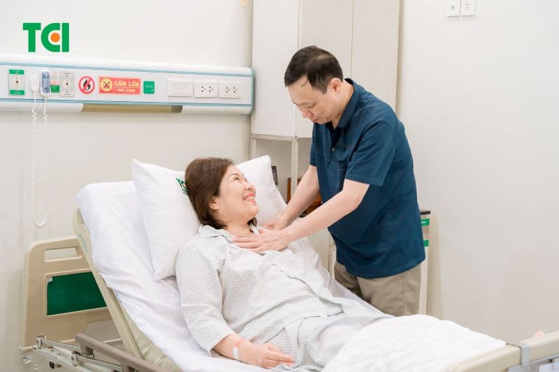 cắt polyp tử cung nằm viện bao lâu