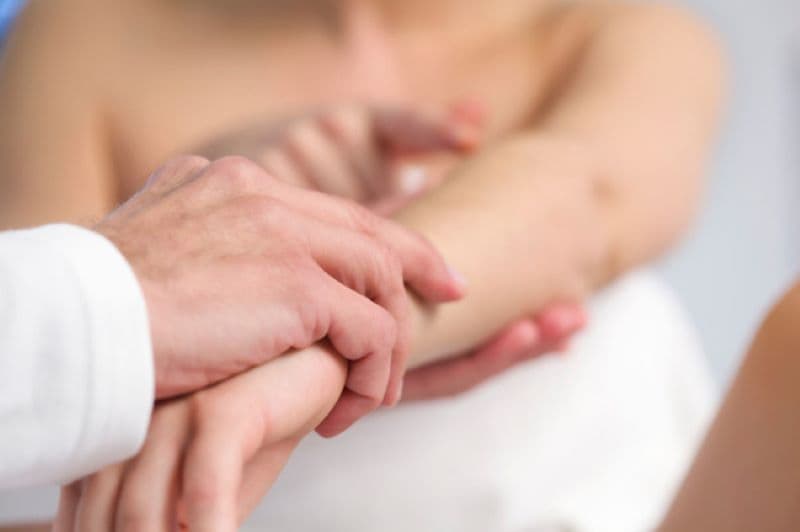 Chủ động thăm khám Da liễu là cần thiết khi các triệu chứng kéo dài, tái phát hoặc có dấu hiệu bất thường