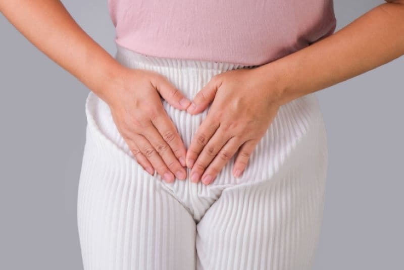 Viêm cổ tử cung có thể diễn tiến âm thầm, đặc biệt ở giai đoạn đầu nên nhiều phụ nữ không nhận ra mình đang mắc bệnh