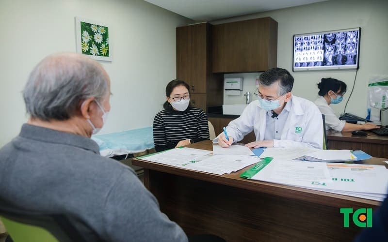 Đối tượng trong nhóm có nguy cơ cao đến tầm soát ung thư phổi tại Thu Cúc