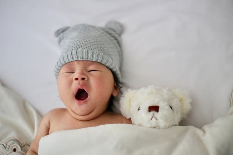 Trẻ 3 tháng tuổi ngủ mấy tiếng một ngày là băn khoăn của nhiều cha mẹ