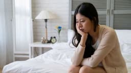 Mãn kinh và tiền mãn kinh có nguy hiểm không? Chuyên gia giải đáp từ dấu hiệu đến hướng xử trí