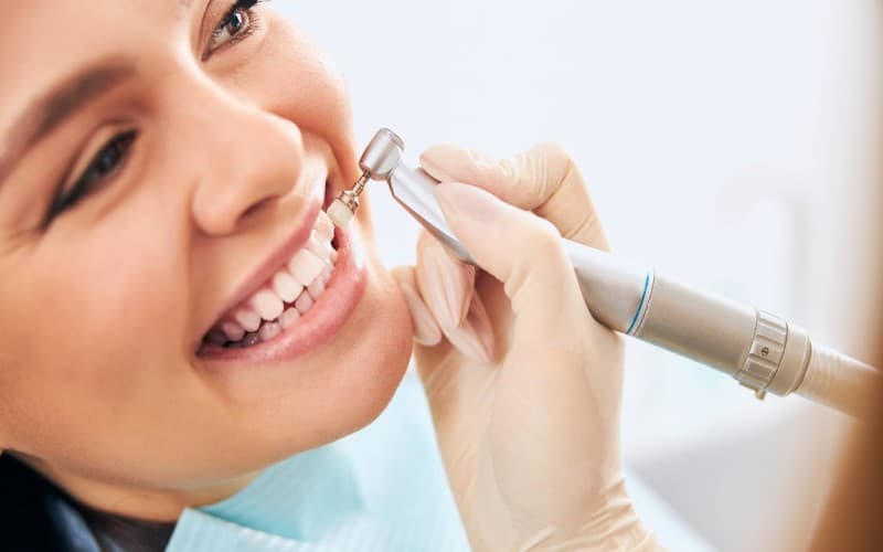 Những lưu ý quan trọng khi cạo vôi răng