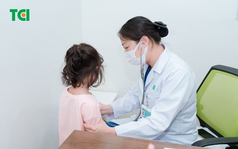Người dân phường Việt Hoà có nhu cầu khám nhi cho trẻ cao
