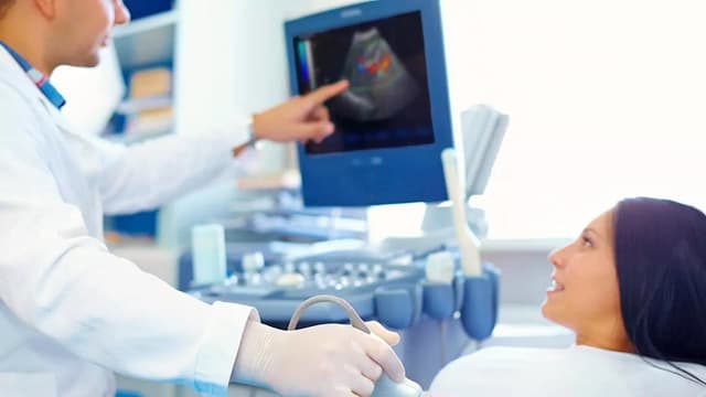 Phòng khám tim mạch ở Hà Đông: Những ai nên đi khám? Gợi ý địa chỉ uy tín